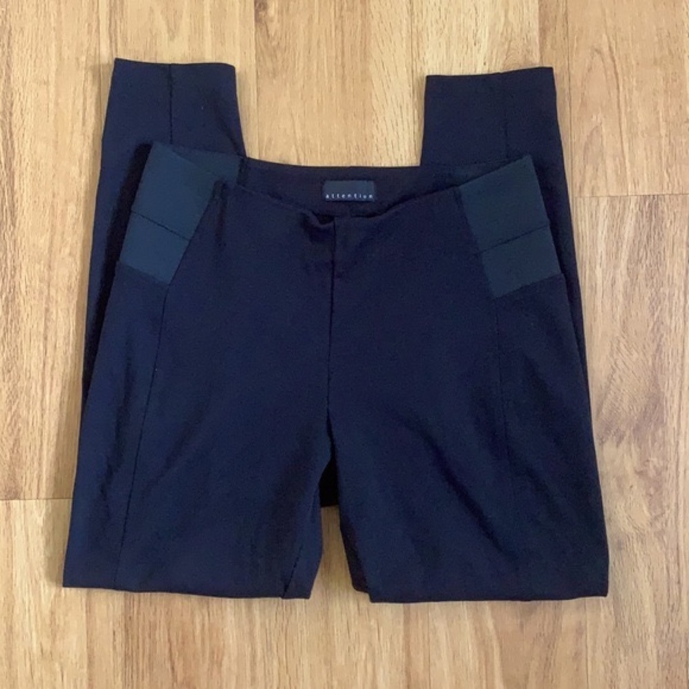 Attention Elastic Waist Skinny Leg Pants • L